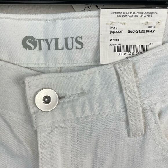 NWT Stylus White Distressed Boyfriend Cropped Pants Size 29/8 - Picture 3 of 7